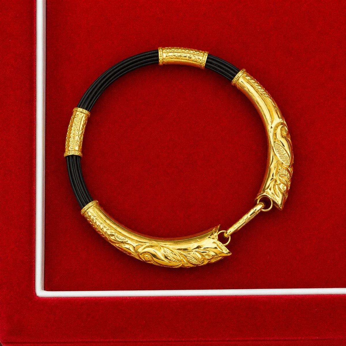 Gold Kada